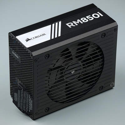 Внешний вид блока питания Corsair RM850i