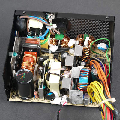 Вид платы блока питания Fractal Design Integra SFX 450W (FSP450-60GHS(85))