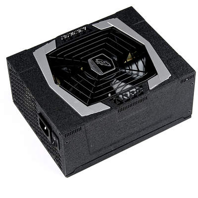 Внешний вид блока питания FSP Aurum PT 850 (PT850FM)