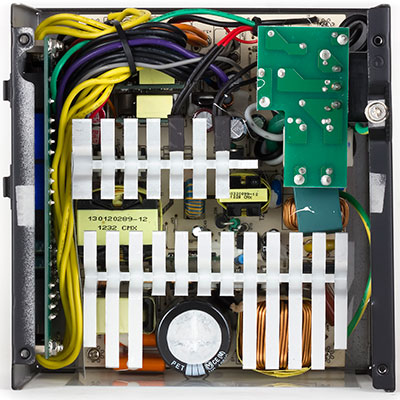 Вид платы блока питания Silverstone Strider Gold 550W (SST-ST55F-G)