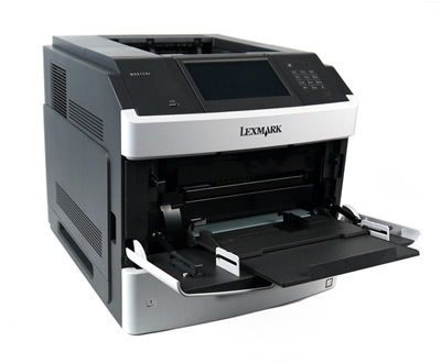 Lexmark MS812de, вид с открытым лотком на 100 листов