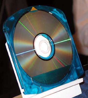 9 компаний объявили стандарт Blu-ray Disc, или выкиньте свои DVD диски