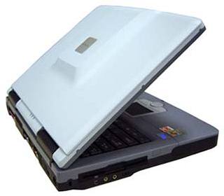 FLORA 270W: первый серийный ноутбук с водяным охлаждением от Hitachi
