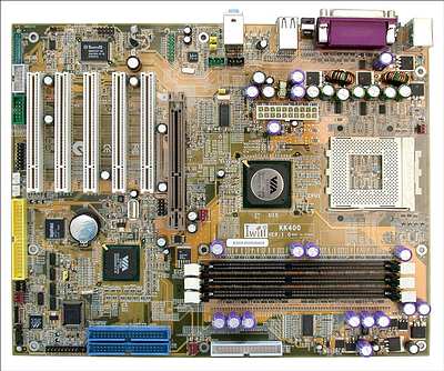 KK400: новая серия плат от IWILL с поддержкой DDR400, AGP 8x и Serial ATA