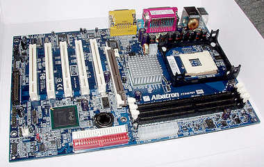 Две DDR333 платы на чипсете i845PE от Albatron