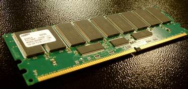 2 Гб модули DDR DIMM от Samsung Electronics