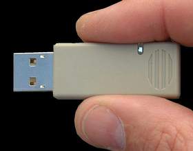 Миниатюрный Bluetooth адаптер от Comet Labs с интерфейсом USB
