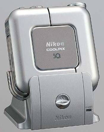 Миниатюрная 3,1-мегапиксельная цифровая камера Nikon Coolpix SQ