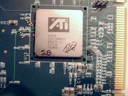 Вы уже видели фото NVIDIA NV40 и ATI R420?