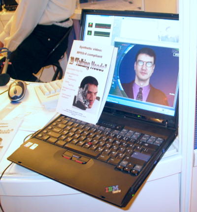 IDF Russia 2003: стенды Intel и ее партнеров