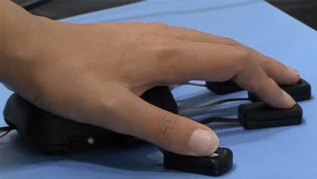Японские исследователи создали мышь для пяти пальцев