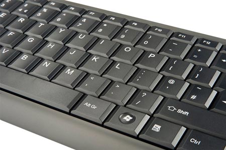 Enermax Briskie — недорогой беспроводной комплект из клавиатуры и мыши