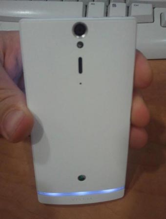 смартфон Sony Ericsson Xperia Nozomi
