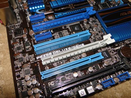 системная плата ASUS P8Z68 Deluxe GEN3 с поддержкой PCI Express 3.0