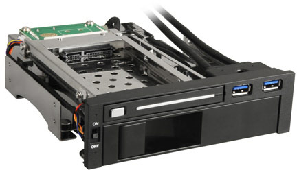 Sharkoon SATA QuickPort Intern Multi помещает в отсек типоразмера 5,25 дюйма два накопителя и два разъема портов USB 3.0
