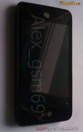 В Сети появились снимки смартфона LG Fantasy E740