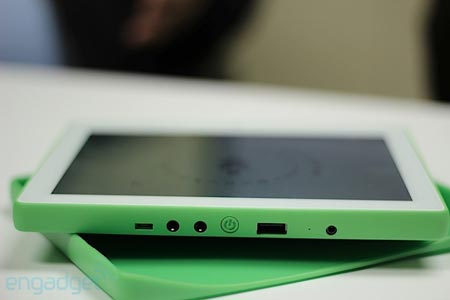 Первые снимки и подробные технические данные планшета OLPC XO 3.0