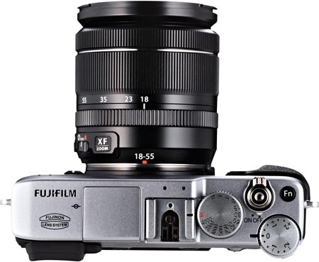 Основой беззеркальной камеры FUJIFILM X-E1 стал датчик изображения X-Trans CMOS формата APS-C разрешением 16 Мп 