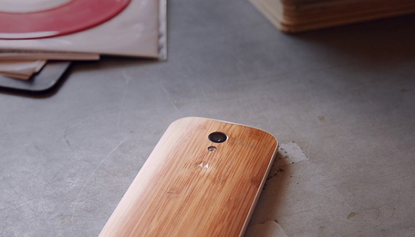 В веб-сервисе Moto Maker для смартфона Moto X стала доступна задняя крышка из бамбука