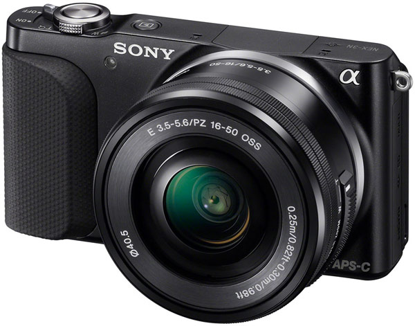 Дисплей камеры Sony NEX-3N поворачивается на 180°