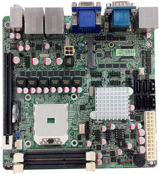 Плата Jetway NF82 типоразмера mini-ITX рассчитана на гибридные процессоры AMD серии R