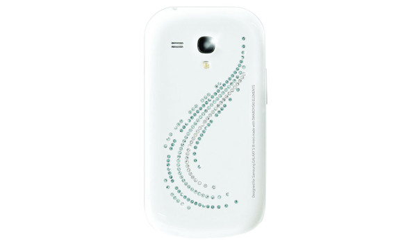 Смартфон Samsung Galaxy S III mini Crystal Edition, украшенный кристаллами Сваровски, стоит 299 евро