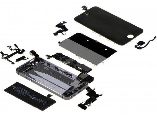 Смартфон Apple iPhone 5s обходится производителю в $199, iPhone 5с — в $173