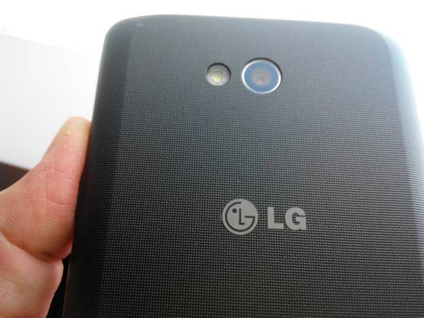Конфигурация смартфона LG L80 включает 1 ГБ оперативной памяти и 4 ГБ флэш-памяти