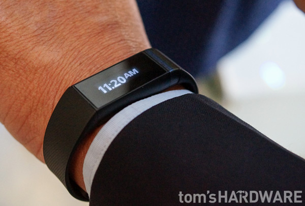 компания Acer представила свое первое электронное устройство, носимое на запястье: умные часы или браслет Liquid Leap