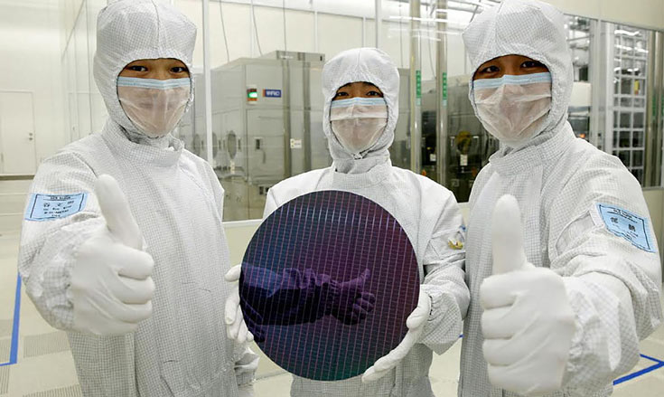 Samsung старается расширить число клиентов, заказывающих выпуск полупроводниковой продукции