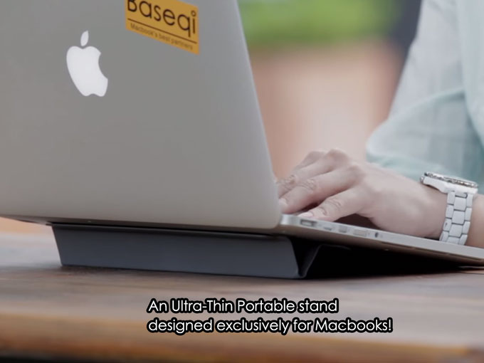 Складная опора и набор заглушек для разъемов за $37 оказались желанным дополнением к Apple MacBook