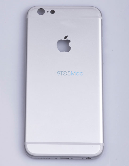Судя по снимкам, новая модель iPhone будет очень похожа на нынешнюю по форме и размерам