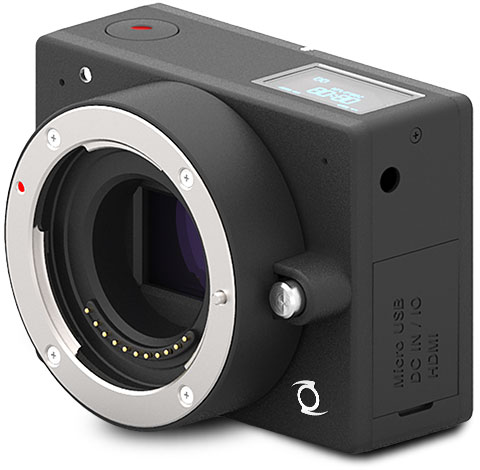 В камере используется датчик изображения формата Micro Four Thirds и процессор изображений Ambarella A9