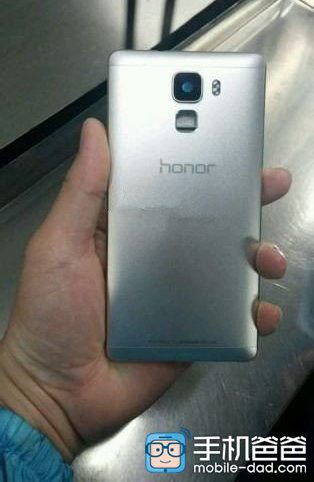 Huawei Honor 7 Plus получит экран разрешением 2К