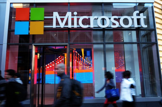 Под новое сокращение попадут сотрудники бухгалтерского и юридического отделов Microsoft