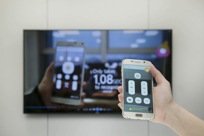 Samsung показала разработки Licon, Ahead, AMe, ItsyWatch и Entrim 4D+