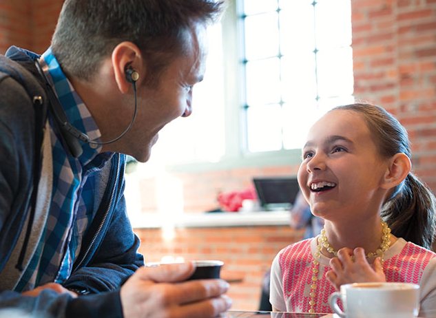 Наушники Bose Hearphones позволят лучше слышать собеседника в шумном месте