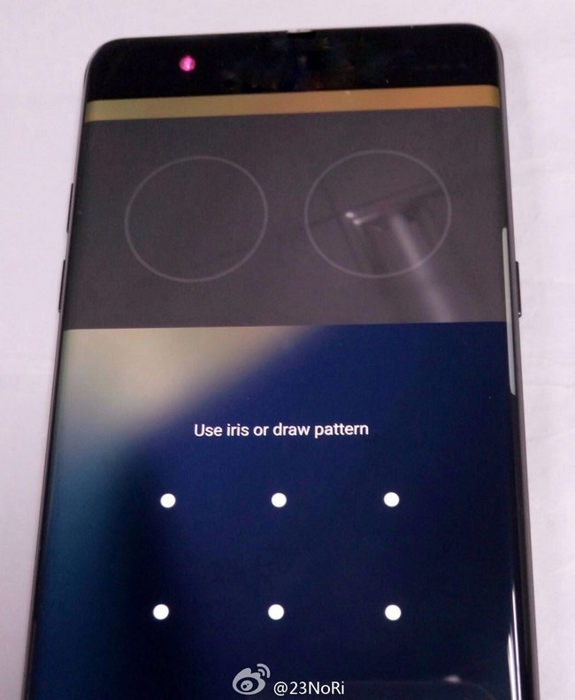 Новые фотографии демонстрируют работу сканера радужной оболочки смартфона Samsung Galaxy Note7