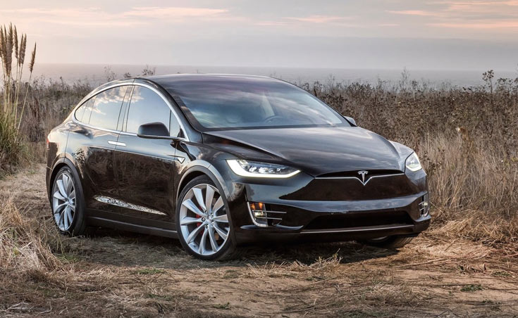 Tesla убирает из каталога кроссовер Model X 60D и собирается через неделю представить новый продукт 