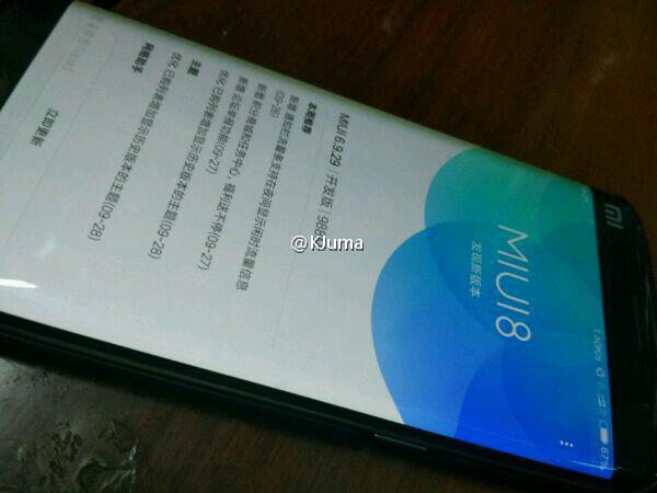 На новых фотографиях смартфон Xiaomi Mi Note 2 напоминает Samsung Galaxy S7 Edge