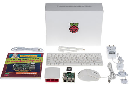 Рубеж отмечен выпуском набора на базе модели Raspberry Pi 3 Model B