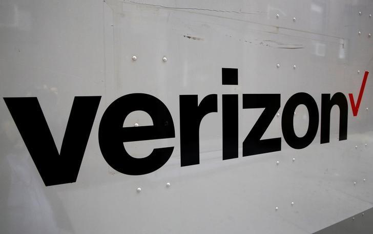 По условиям соглашения в период с 2018 по 2020 год компания Corning обязуется ежегодно поставлять Verizon не менее 20 млн км оптоволокна