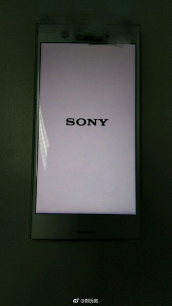 Новые смартфоны Sony засветились на снимках