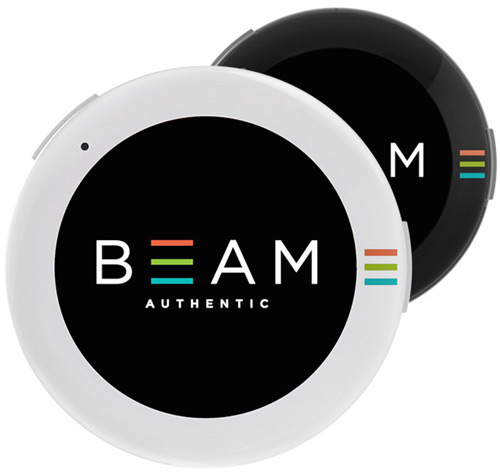 Значок BEAM можно носить на одежде, головном уборе, сумке
