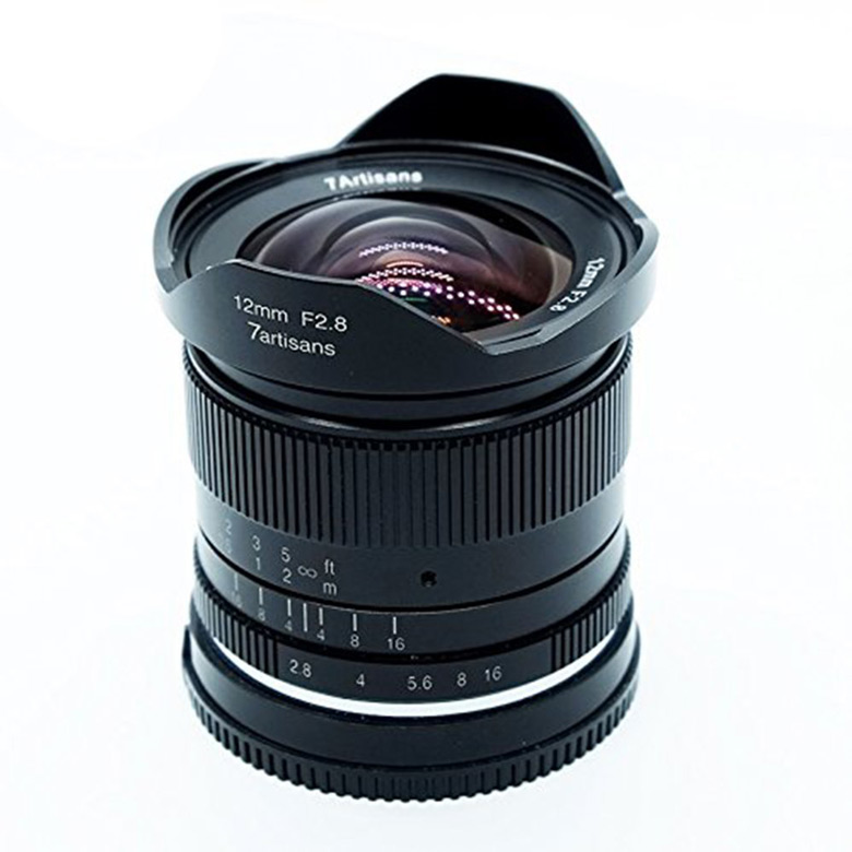 Начались продажи объективов 7Artisans 12mm F2.8 и 35mm F1.2 для беззеркальных камер формата APS-C