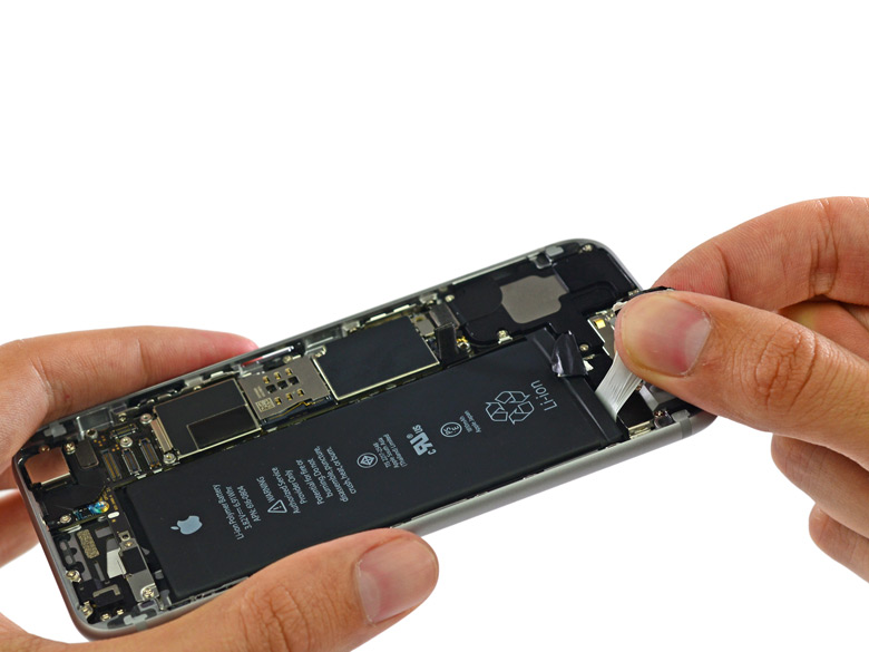 Замена аккумулятора в старом iPhone теперь стоит $29