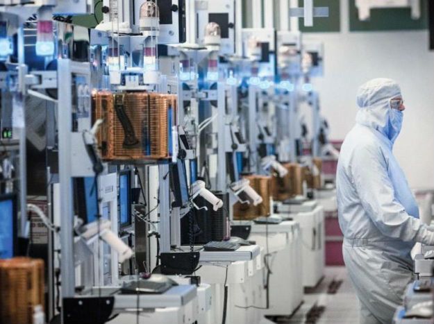 Intel начнет тестовый выпуск продукции по нормам 7 нм в этом году