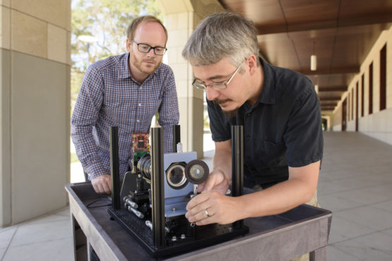 В Стэнфордском университете создана первая в мире широкоугольная 4D-камера светового поля с одним объективом