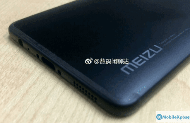Опубликованы фотографии смартфона Meizu Pro 7, который может получить второй дисплей и сохранить разъем 3,5 мм