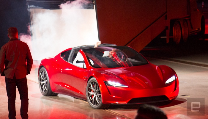 Представлен обновленный электромобиль Tesla Roadster, который будет выпущен в 2020 году